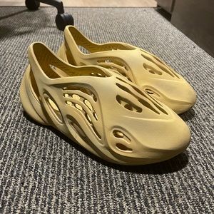 Adidas Yeezy Foam RNR